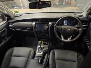 Toyota Fortuner 2.8 GD-6 4X4 VX automatic - Image 6