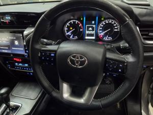 Toyota Fortuner 2.8 GD-6 4X4 VX automatic - Image 8