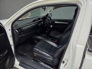 Toyota Hilux 2.4 GD-6 SR 4X4S/C - Image 7