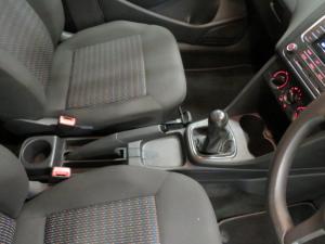 Volkswagen Polo Vivo 1.4 Trendline - Image 13