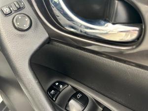 Nissan X Trail 2.5 Acenta Plus 4X4 CVT 7S - Image 11