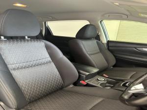 Nissan X Trail 2.5 Acenta Plus 4X4 CVT 7S - Image 12