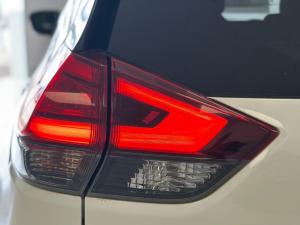 Nissan X Trail 2.5 Acenta Plus 4X4 CVT 7S - Image 6