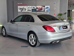 Mercedes-Benz C-Class C180 Avantgarde auto - Image 3