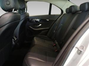 Mercedes-Benz C-Class C200 - Image 15