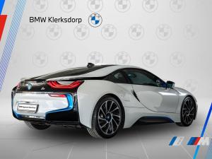 BMW i8 eDrive coupe Protonic Frozen Yellow Edition - Image 6