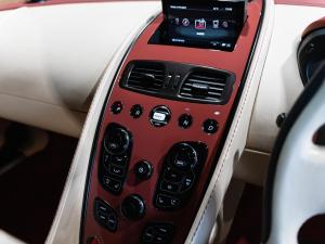 Aston Martin Vanquish coupe - Image 12