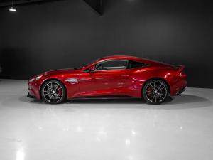 Aston Martin Vanquish coupe - Image 2