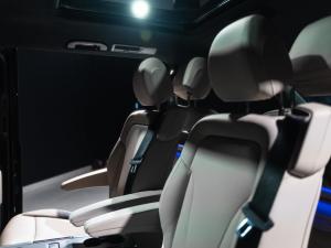 Mercedes-Benz V-Class V300d Exclusive - Image 16