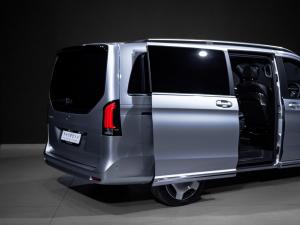 Mercedes-Benz V-Class V300d Exclusive - Image 30