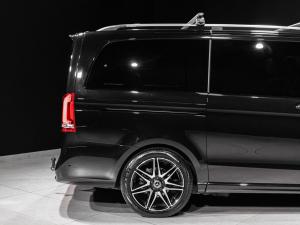Mercedes-Benz V-Class V300d Exclusive - Image 30