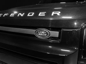 Land Rover Defender 110 D350 X-Dynamic HSE - Image 5