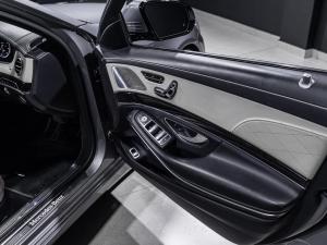 Mercedes-Benz S-Class S500 - Image 22