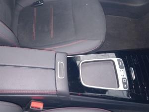 Mercedes-Benz CLA CLA200 Progressive - Image 12
