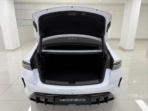 BYD Seal Premium Extended Range - Image 17