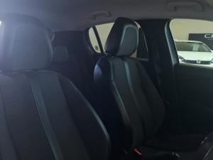 Peugeot 208 1.2T Allure manual - Image 21