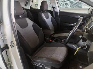 Opel Grandland X 1.6 Turbo - Image 10