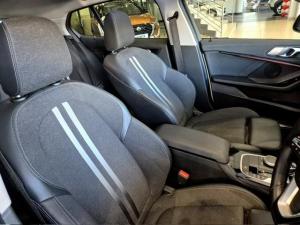 BMW 1 Series 118i - Image 17