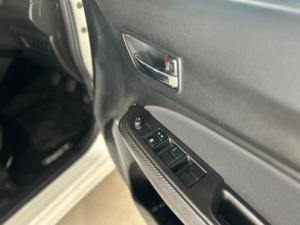 Suzuki Swift 1.2 GL manual - Image 6