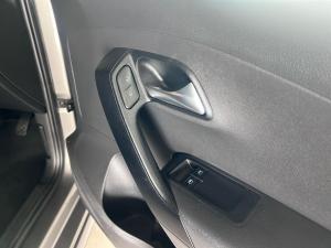 Volkswagen Polo Vivo hatch 1.4 Trendline - Image 7