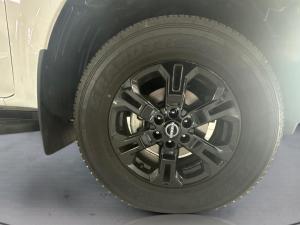 Nissan Navara 2.5DDTi double cab Stealth 4x4 - Image 10