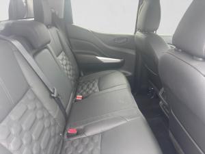 Nissan Navara 2.5DDTi double cab Stealth 4x4 - Image 14