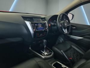 Nissan Navara 2.5DDTi double cab LE Plus 4x4 - Image 12