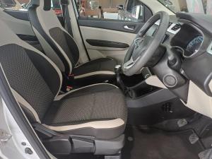 Renault Triber 1.0 Prestige - Image 11