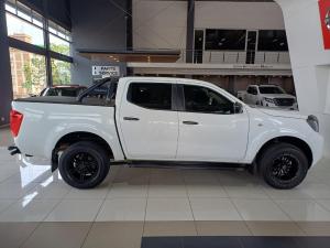 Nissan Navara 2.5DDTi double cab SE manual - Image 10