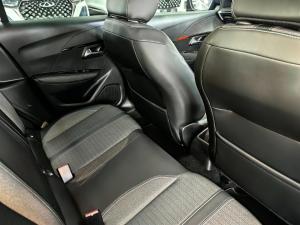 Peugeot 208 1.2T Allure manual - Image 23