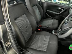Volkswagen Polo Vivo hatch 1.6 Comfortline auto - Image 12