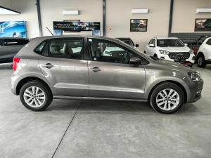 Volkswagen Polo Vivo hatch 1.6 Comfortline auto - Image 3