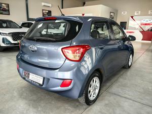 Hyundai Grand i10 1.25 Fluid auto - Image 4
