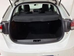 Opel Corsa 1.2T Edition - Image 9