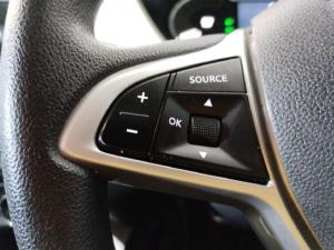 Nissan Magnite 1.0 Visia manual - Image 12