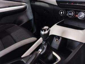 Nissan Magnite 1.0 Visia manual - Image 14