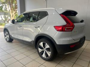Volvo XC40 T3 Momentum auto - Image 3