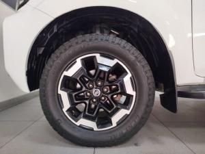 Nissan Navara 2.5DDTi double cab LE Plus 4x4 - Image 15
