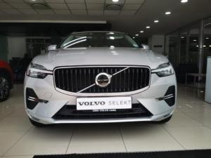 Volvo XC60 B5 AWD Essential - Image 2