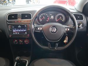 Volkswagen Polo sedan 1.4 Comfortline - Image 10