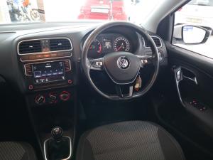 Volkswagen Polo sedan 1.4 Comfortline - Image 11