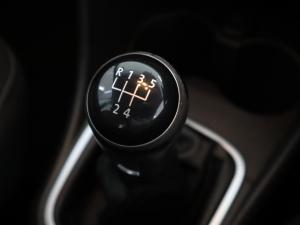 Volkswagen Polo sedan 1.4 Comfortline - Image 18