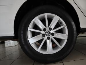 Volkswagen Polo sedan 1.4 Comfortline - Image 27