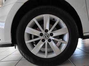 Volkswagen Polo sedan 1.4 Comfortline - Image 29
