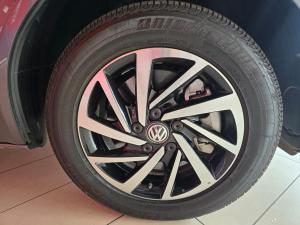 Volkswagen Caravelle 2.0BiTDI Highline 4Motion - Image 10