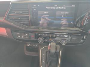 Volkswagen Caravelle 2.0BiTDI Highline 4Motion - Image 16