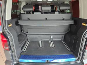 Volkswagen Caravelle 2.0BiTDI Highline 4Motion - Image 24