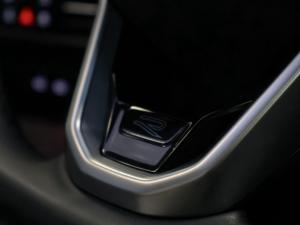 Volkswagen Golf R - Image 11