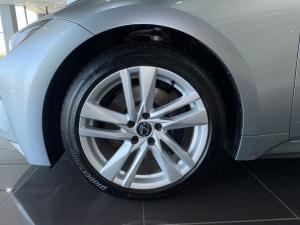 Lexus IS 300h SE - Image 12