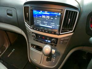 Hyundai H-1 2.5CRDi wagon GLS - Image 1